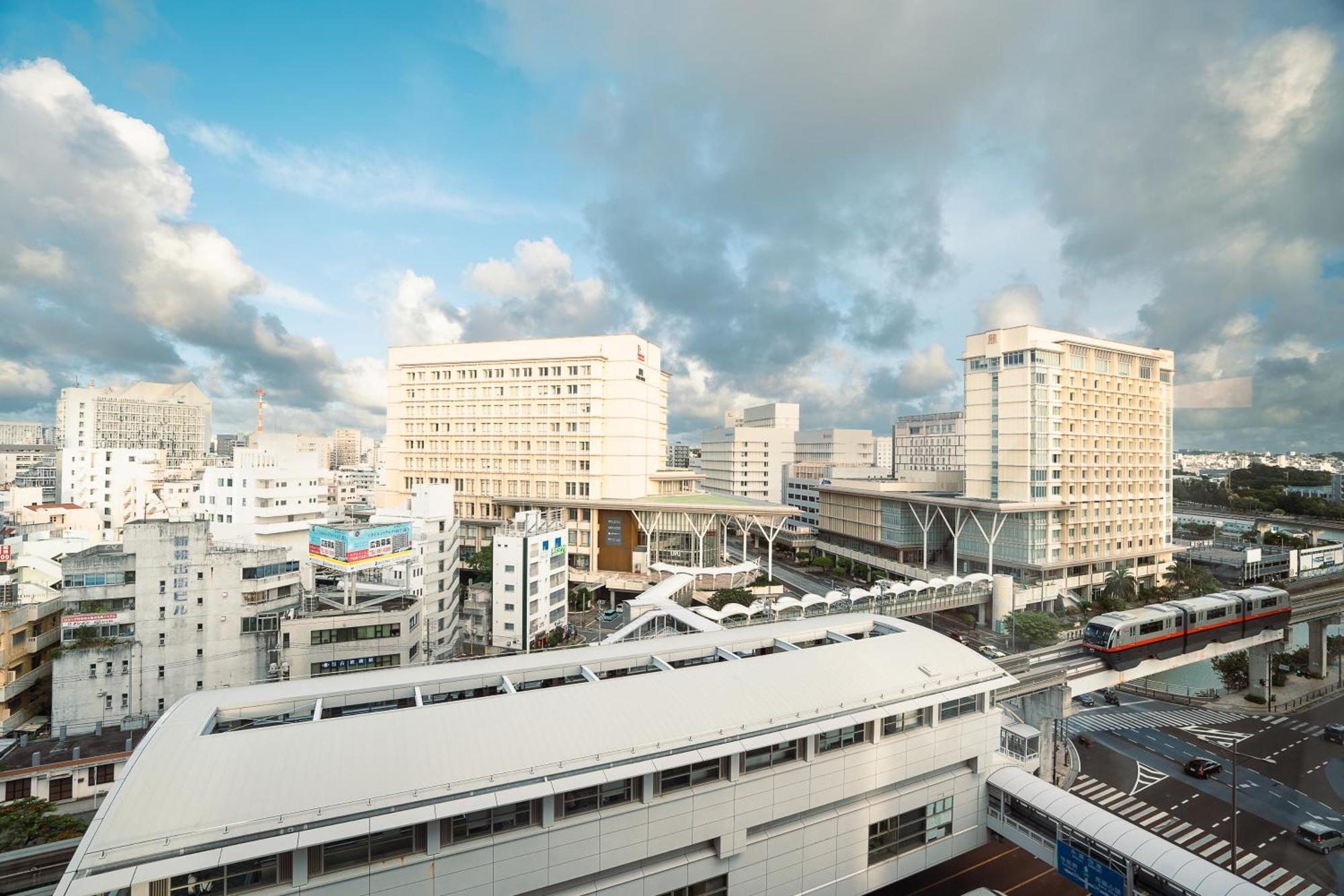 Doubletree By Hilton Naha Hotel Exterior photo